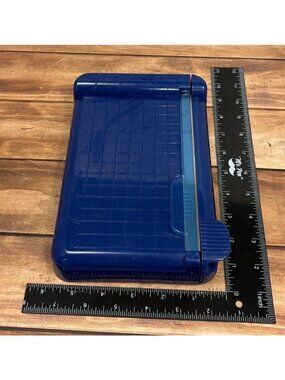 Creative Memories Mini Portable PHOTO / Paper Cutter / Trimmer Blue